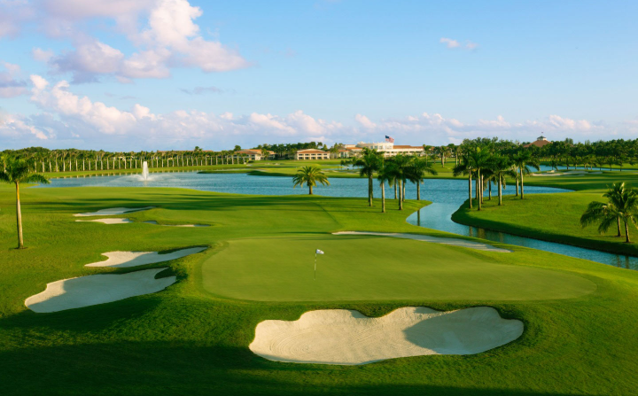 The All-New AskEcho Golf Bag: Lightweight, Stylish, and Packed with Innovation