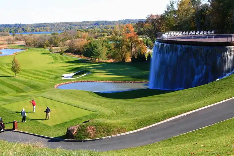 2025 Must-Have Golf Bag: The AskEcho T-Lock 2.0 with Quiet Club Protection