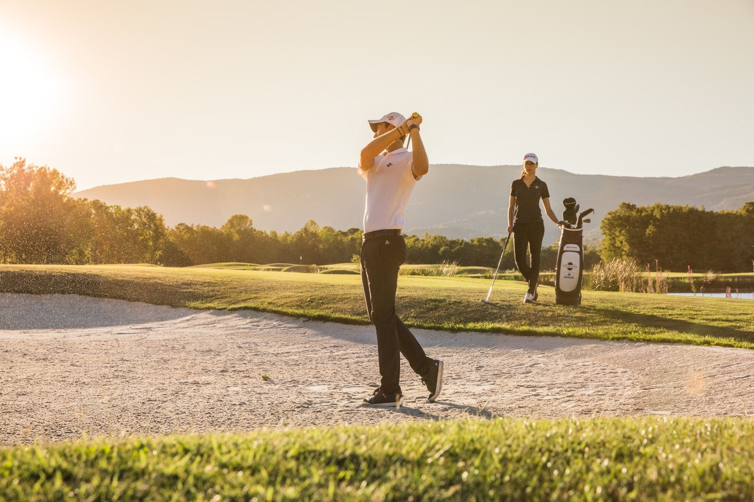 The Only Silent Golf Bag You Need in 2025: AskEcho T-Lock Review